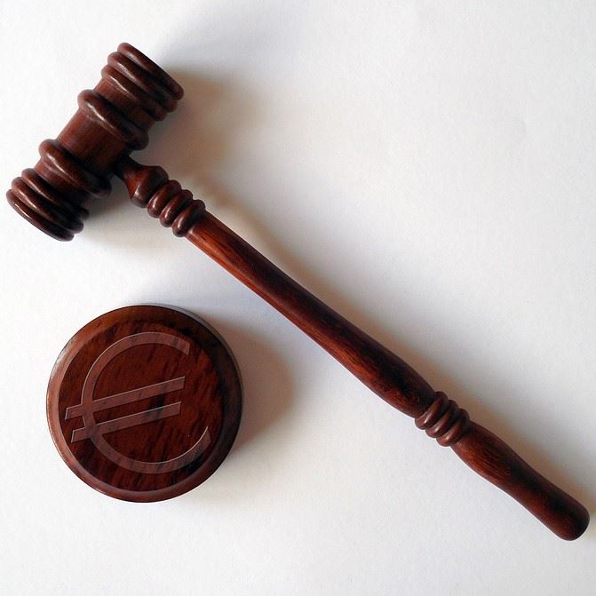 How is a criminal fine calculated?