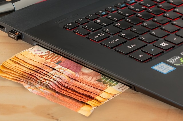 Tax evasion by online merchants on Ebay due to missing certificate according to § 22f UStG (Turnover Tax Act)